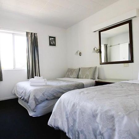 Achilles Motel Christchurch Bagian luar foto