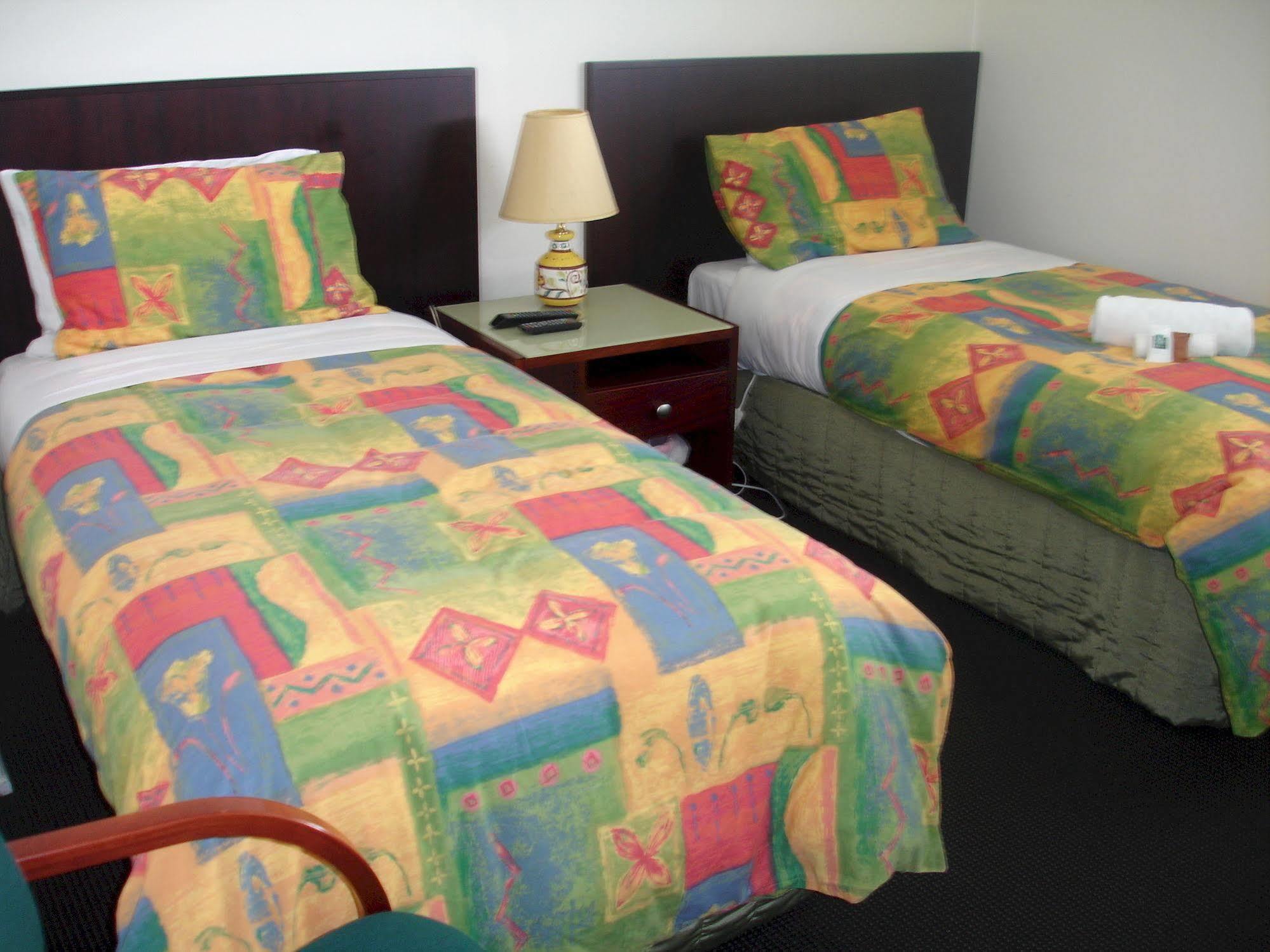 Achilles Motel Christchurch Bagian luar foto