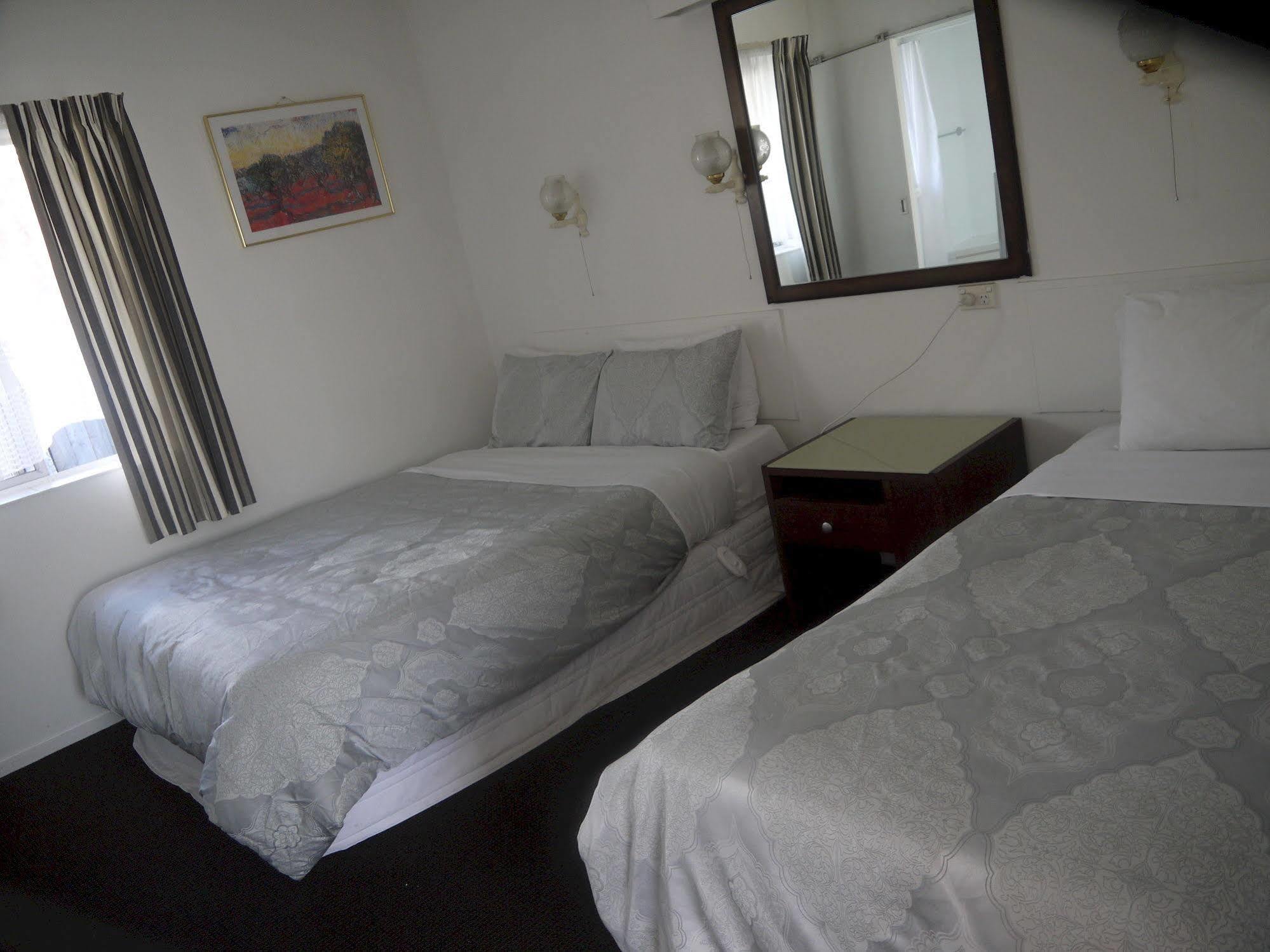 Achilles Motel Christchurch Bagian luar foto