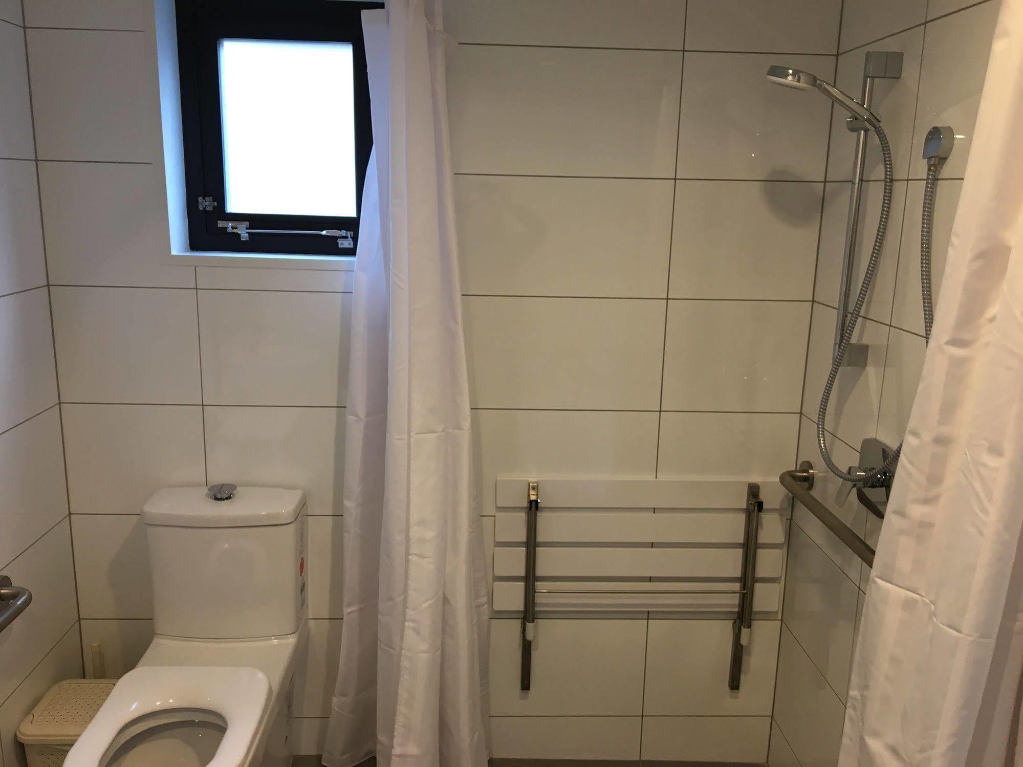 Achilles Motel Christchurch Bagian luar foto