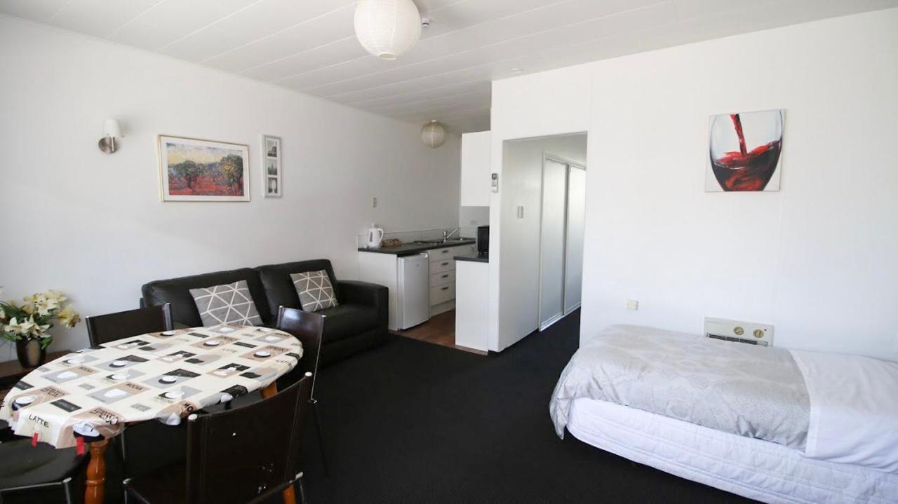 Achilles Motel Christchurch Bagian luar foto